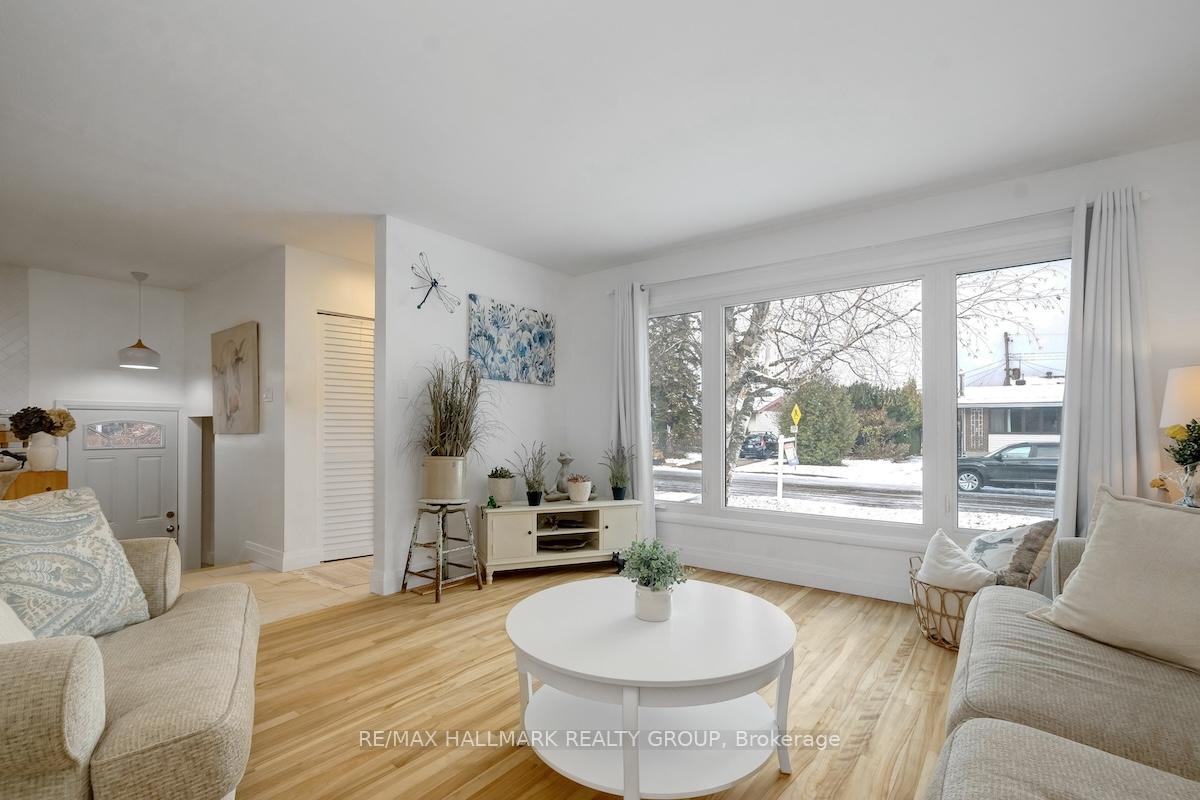 Photo 4 of 2424 Joliffe Street, Ottawa, Hawthorne Meadows — HOMEH