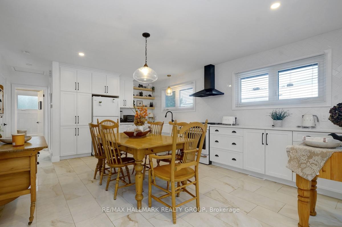 Photo 10 of 2424 Joliffe Street, Ottawa, Hawthorne Meadows — HOMEH