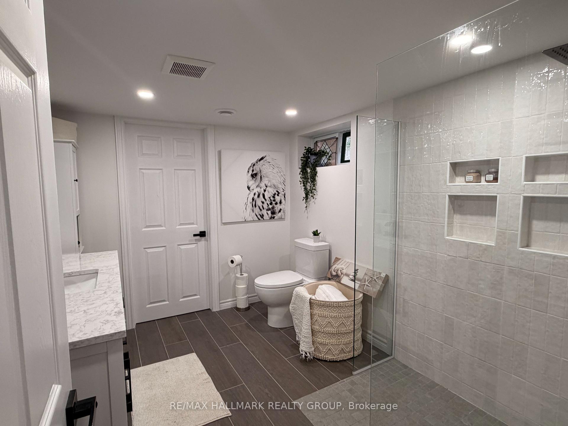 Photo 19 of 2424 Joliffe Street, Ottawa, Hawthorne Meadows — HOMEH