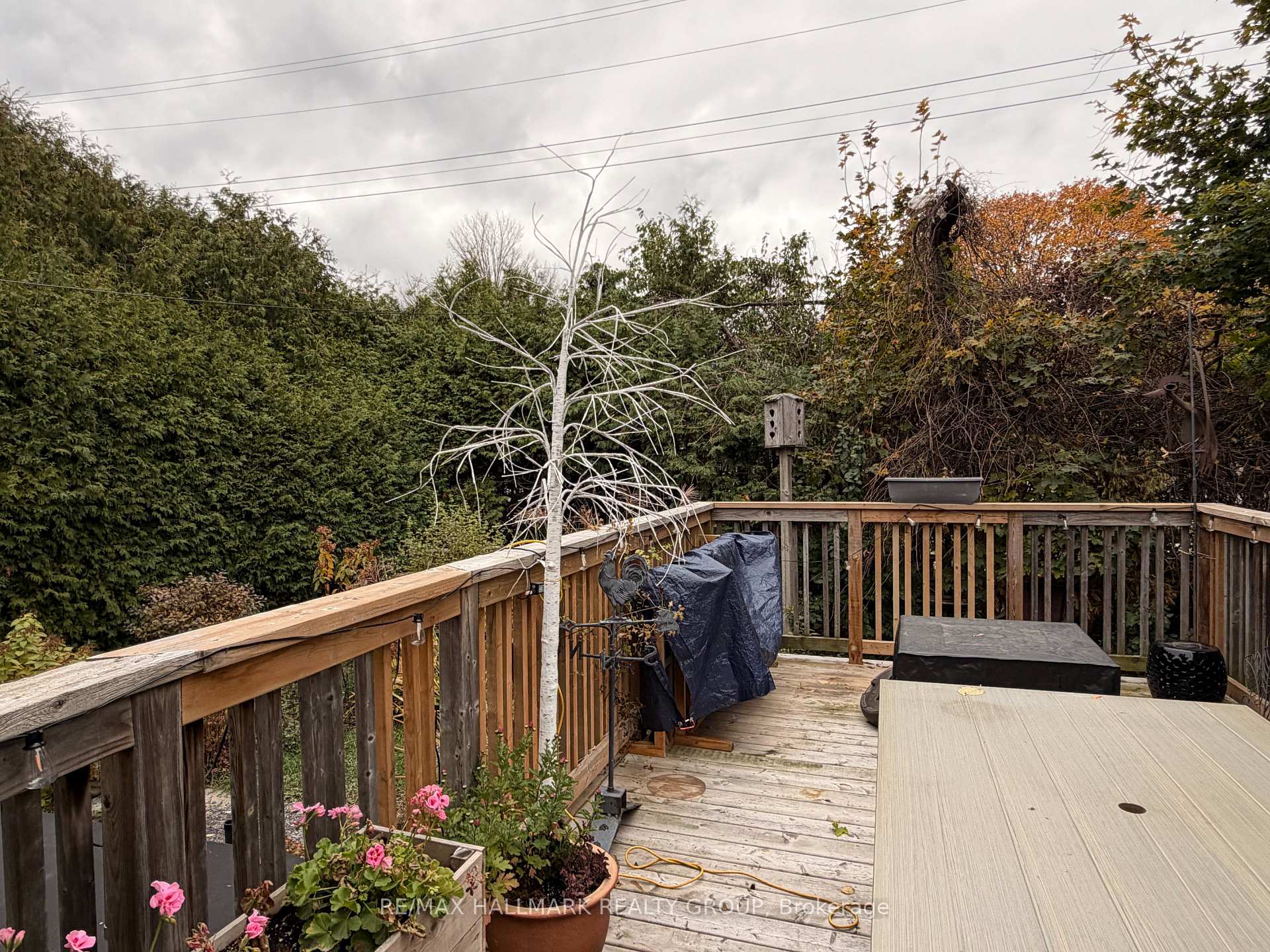 Photo 30 of 2424 Joliffe Street, Ottawa, Hawthorne Meadows — HOMEH