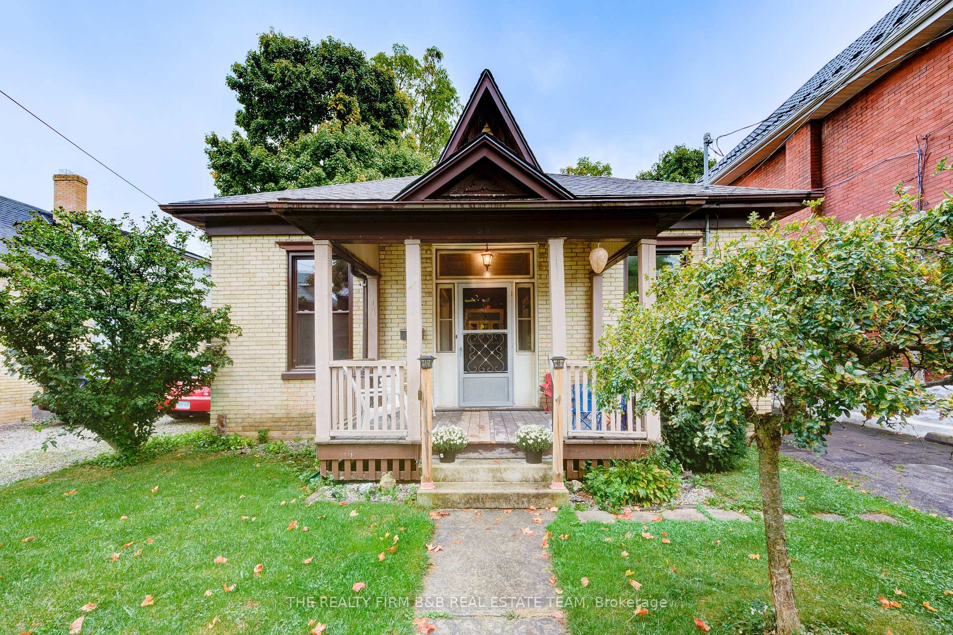 Photo 3 of 59 East Street E, St. Thomas — HOMEH