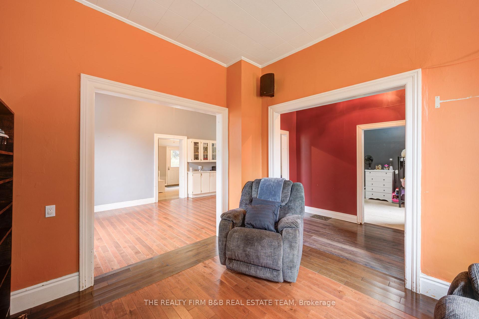 Photo 14 of 59 East Street E, St. Thomas — HOMEH