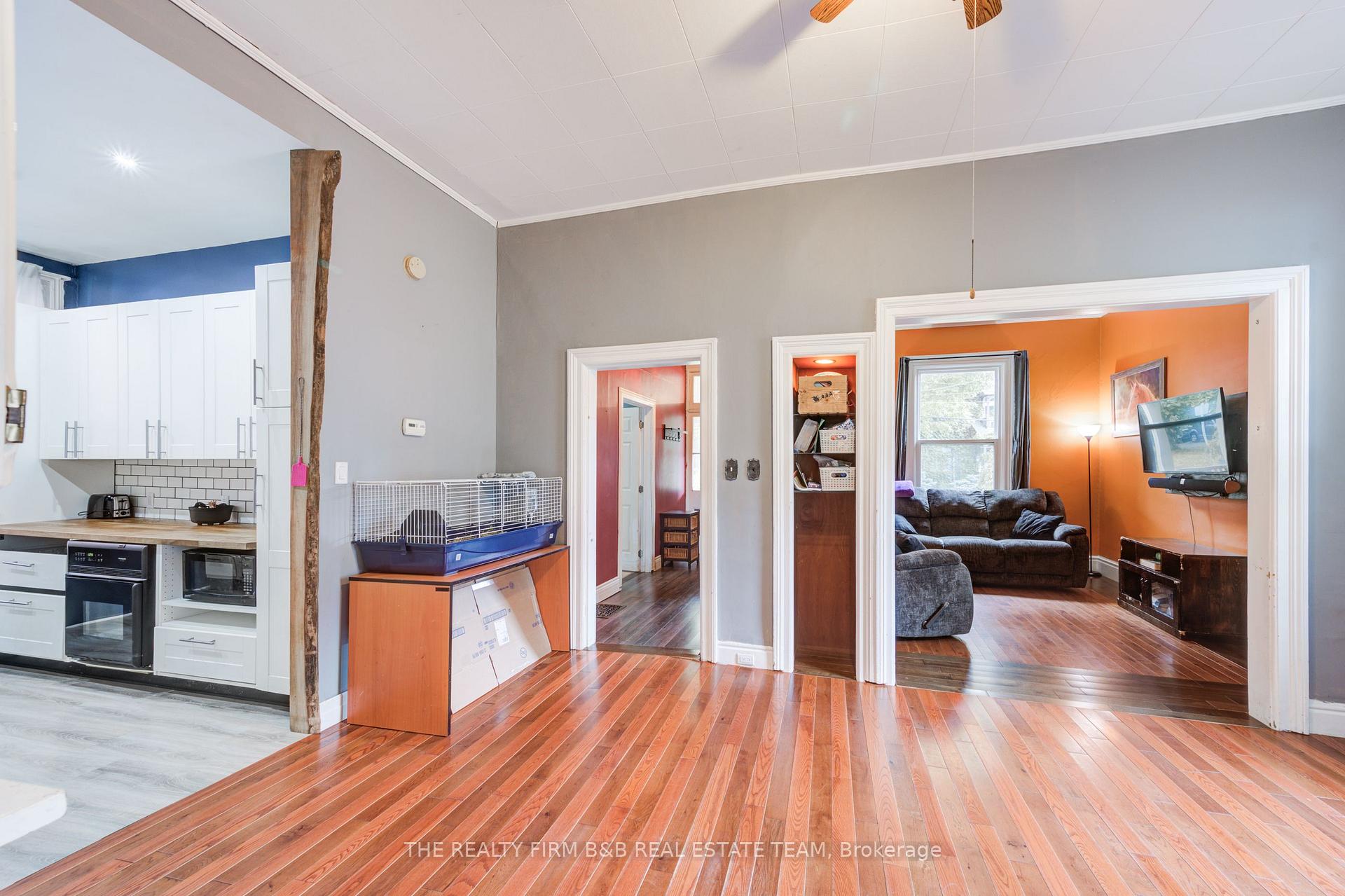 Photo 18 of 59 East Street E, St. Thomas — HOMEH