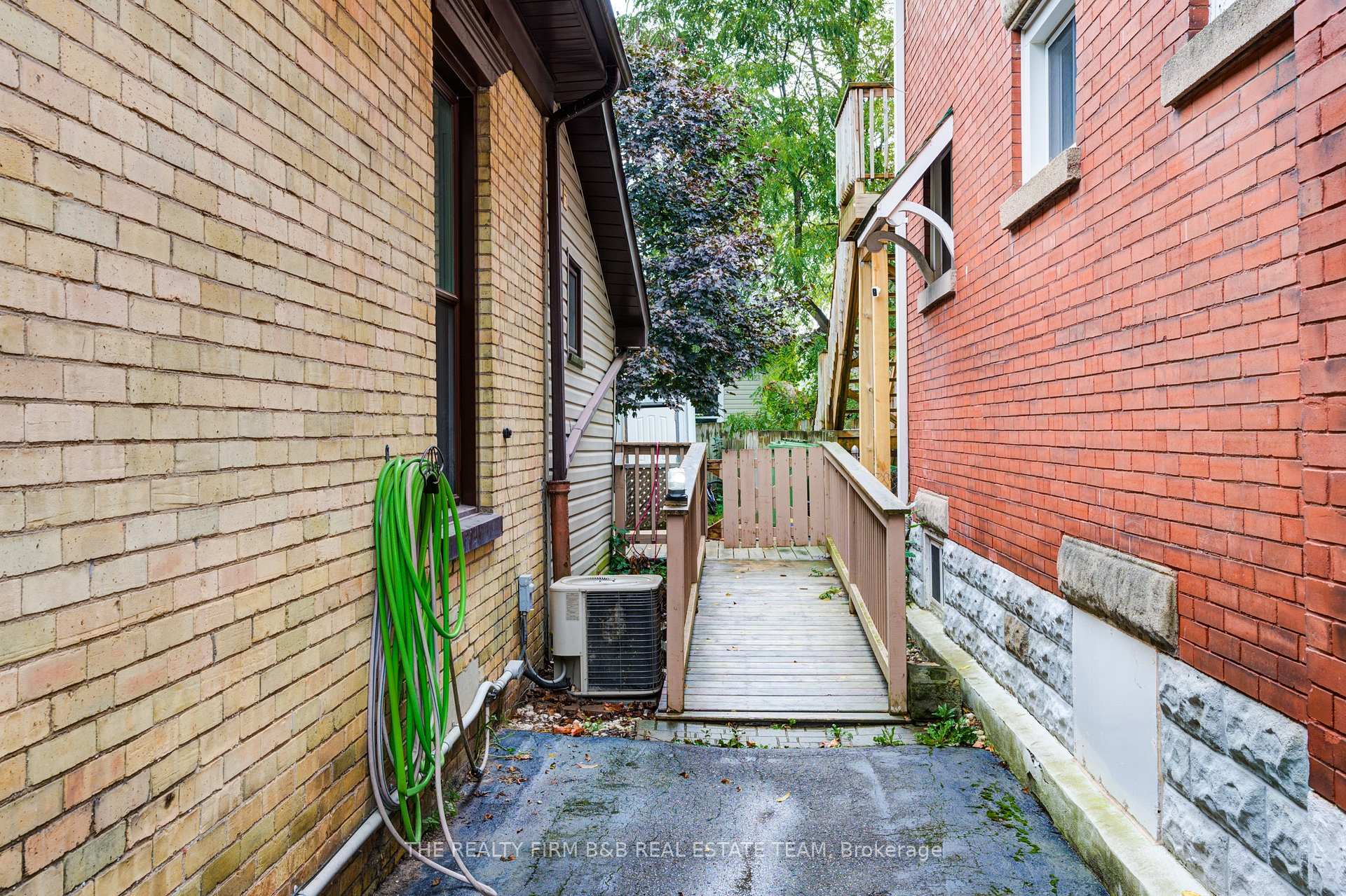 Photo 35 of 59 East Street E, St. Thomas — HOMEH