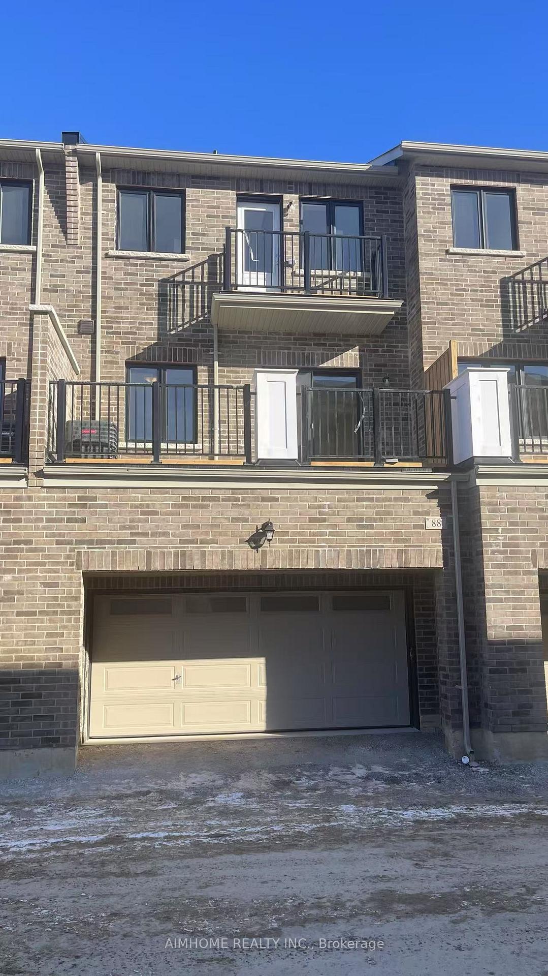 Photo 3 of 86 Coolhurst Avenue, Brampton, Northwest Brampton — HOMEH