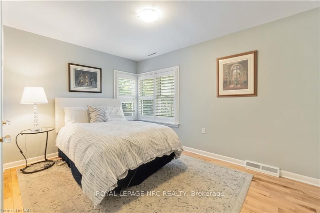 Photo 3 of 15 Mackie Street, St. Catharines, Port Dalhousie — HOMEH