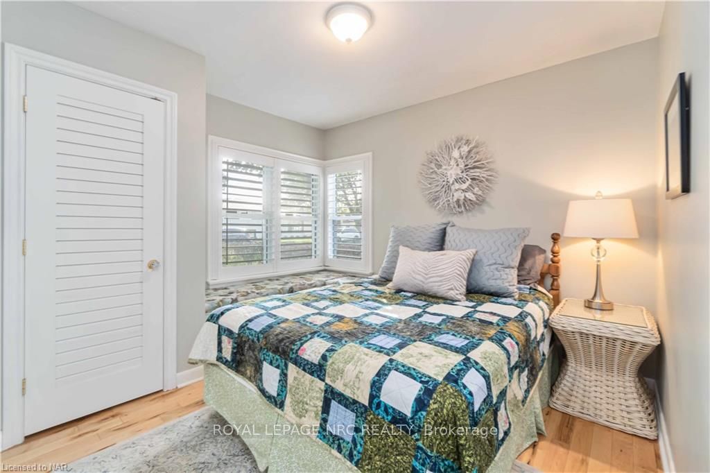 Photo 5 of 15 Mackie Street, St. Catharines, Port Dalhousie — HOMEH