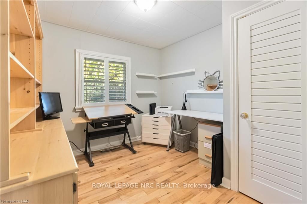 Photo 6 of 15 Mackie Street, St. Catharines, Port Dalhousie — HOMEH