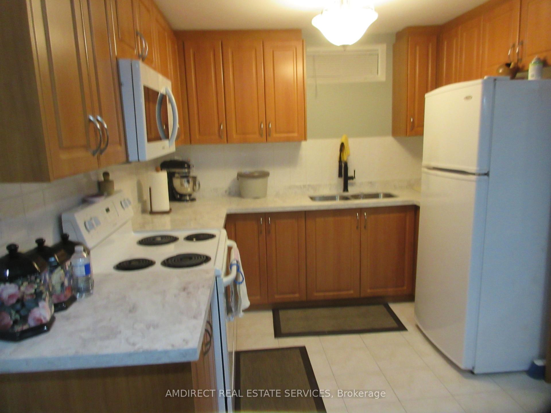 Photo 10 of 52 Gallview Lane, Brampton, Bram East — HOMEH