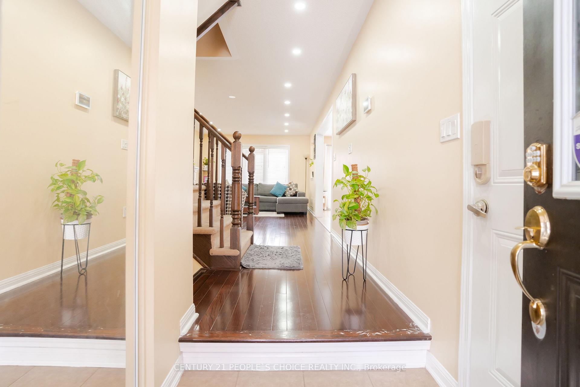 Photo 6 of Unit Upper, 10 Clenston Road, Brampton, Northwest Brampton — HOMEH