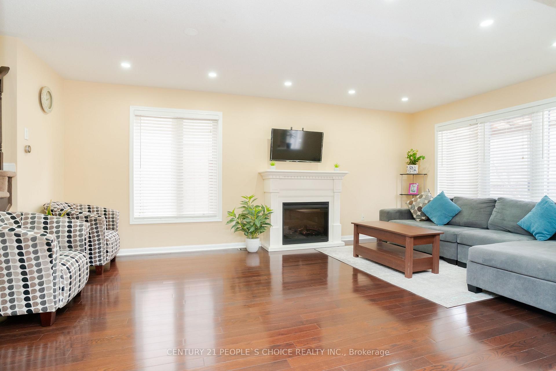 Photo 9 of Unit Upper, 10 Clenston Road, Brampton, Northwest Brampton — HOMEH