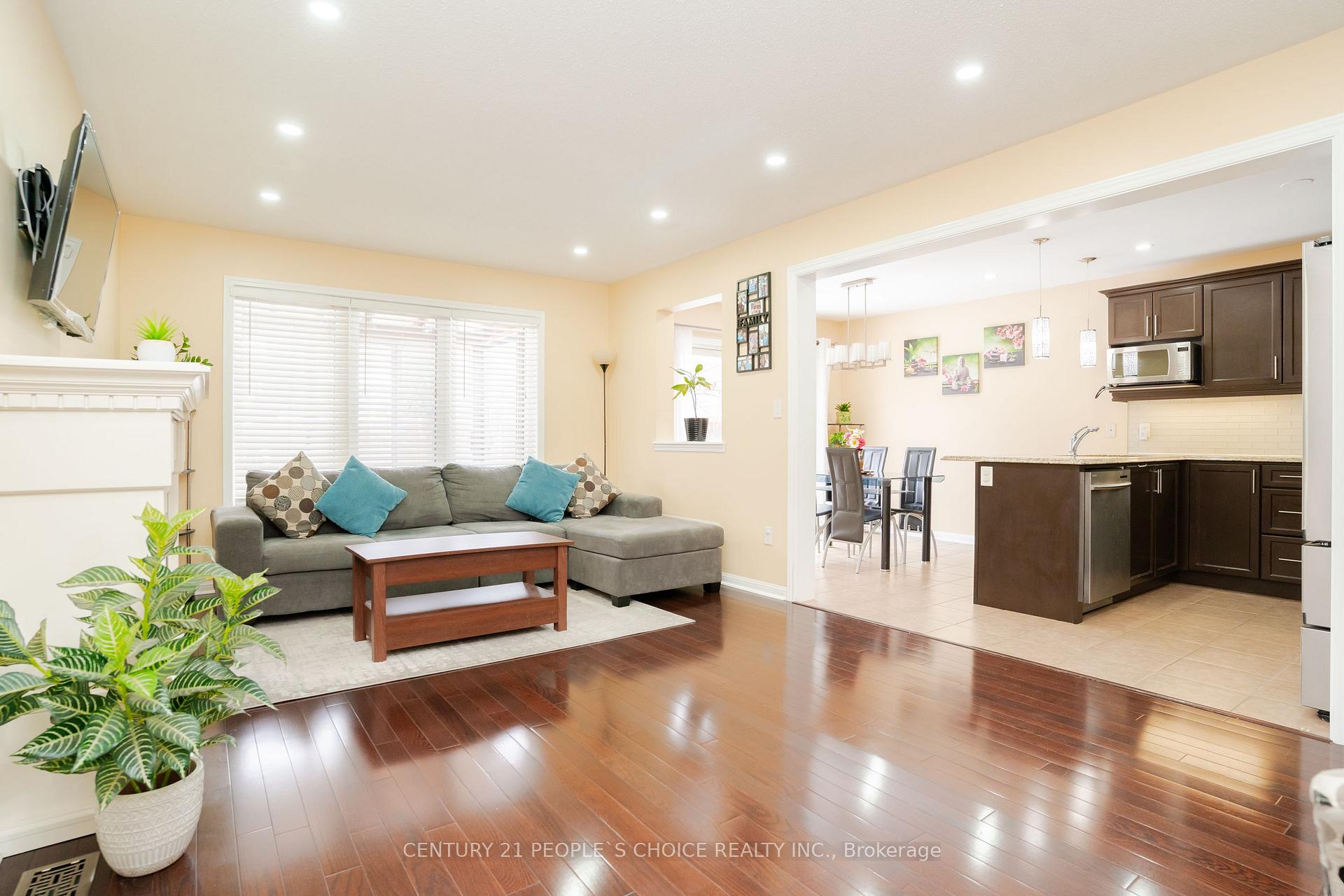 Photo 10 of Unit Upper, 10 Clenston Road, Brampton, Northwest Brampton — HOMEH