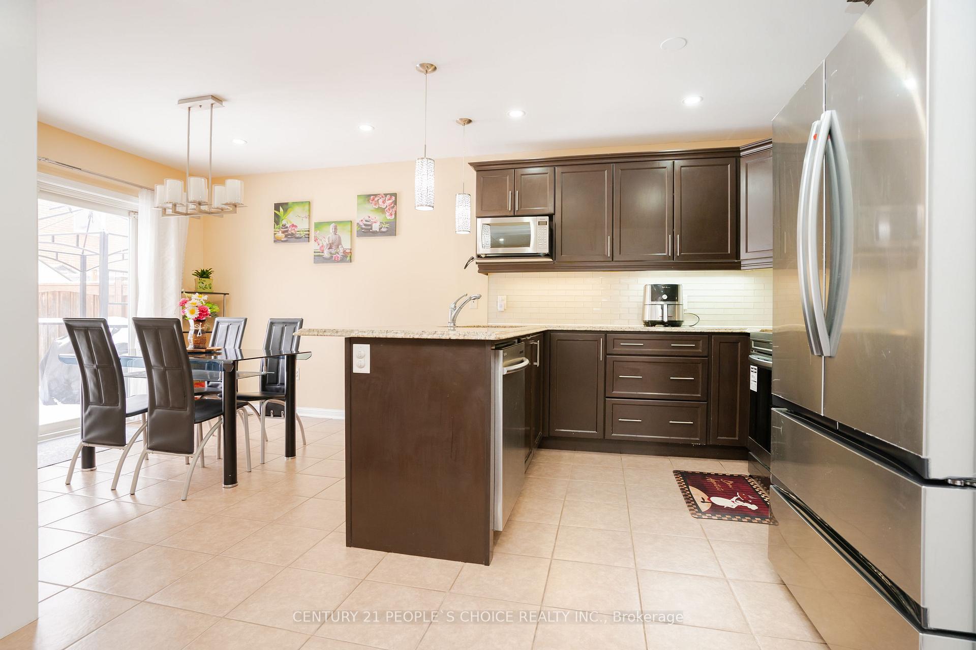 Photo 13 of Unit Upper, 10 Clenston Road, Brampton, Northwest Brampton — HOMEH