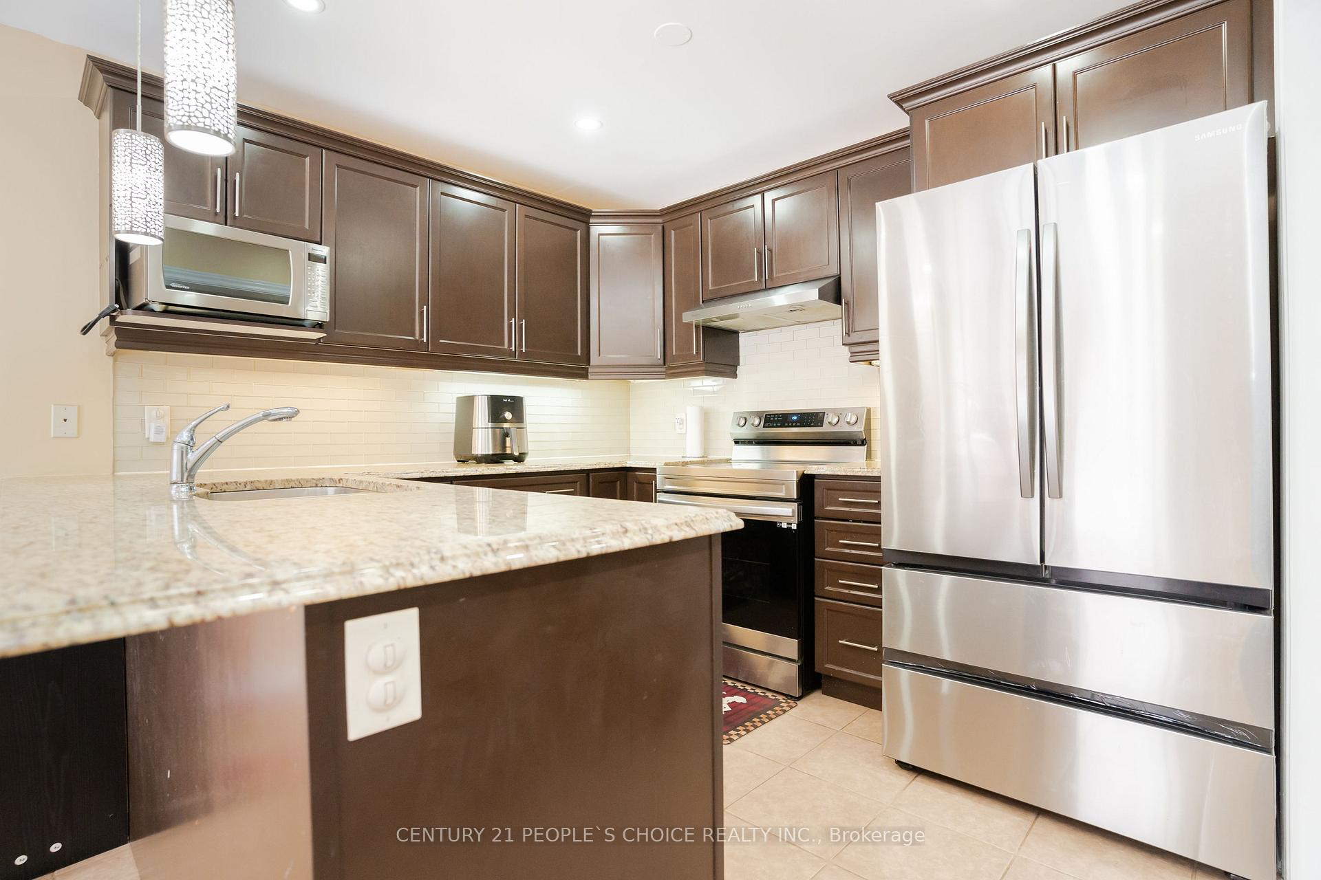 Photo 14 of Unit Upper, 10 Clenston Road, Brampton, Northwest Brampton — HOMEH