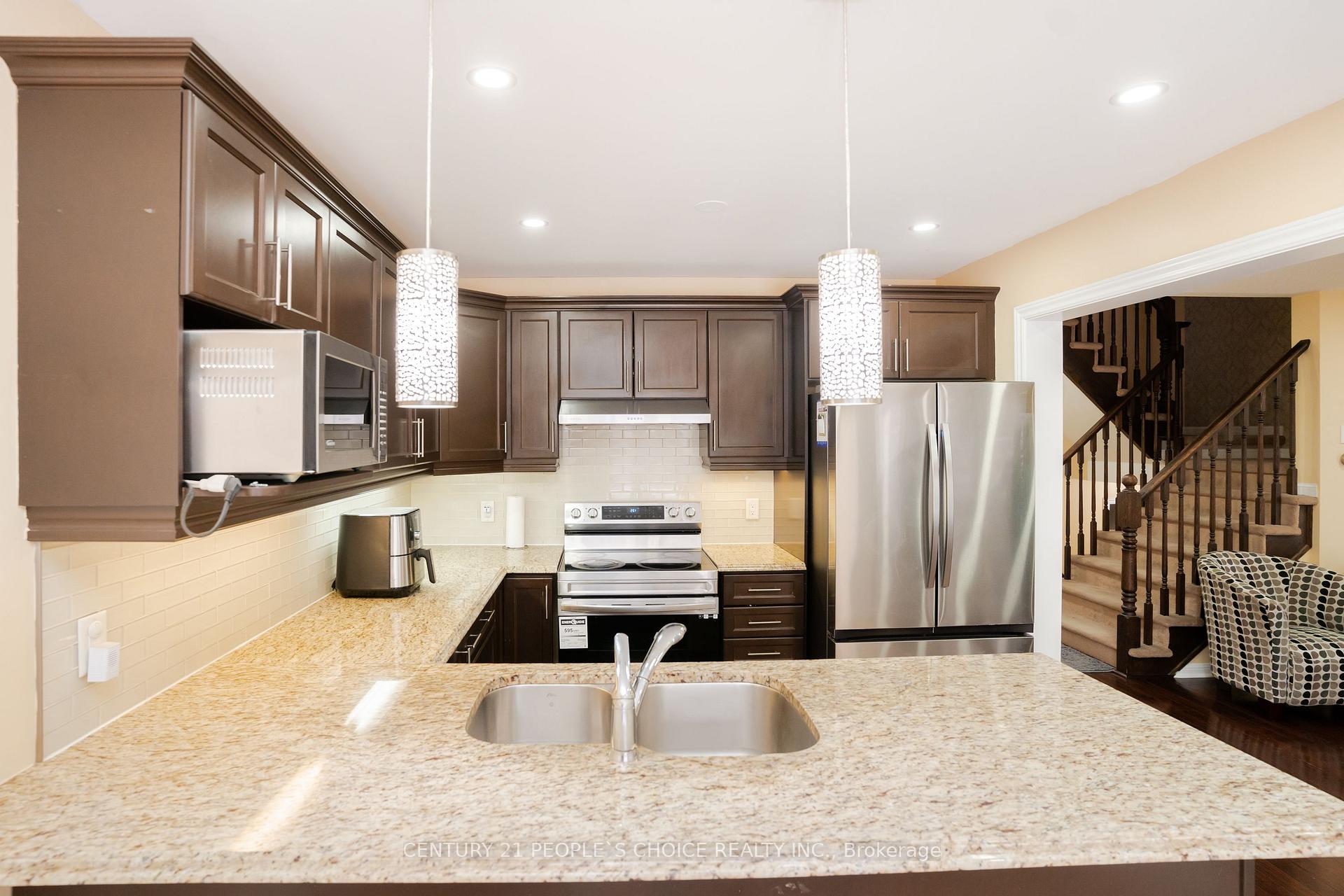 Photo 16 of Unit Upper, 10 Clenston Road, Brampton, Northwest Brampton — HOMEH