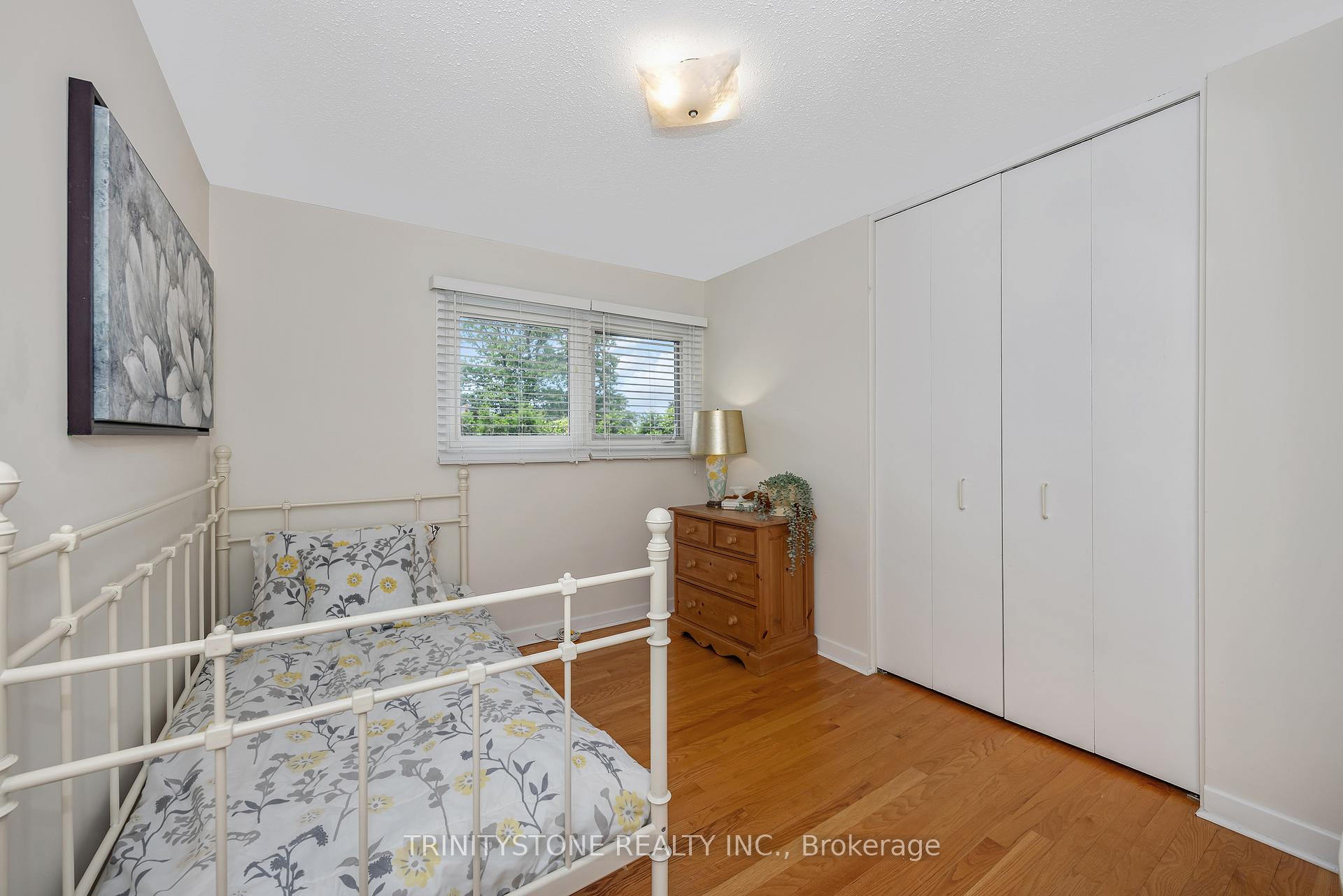 Photo 23 of 7 Pulford Crescent, Ottawa, Bayshore — HOMEH