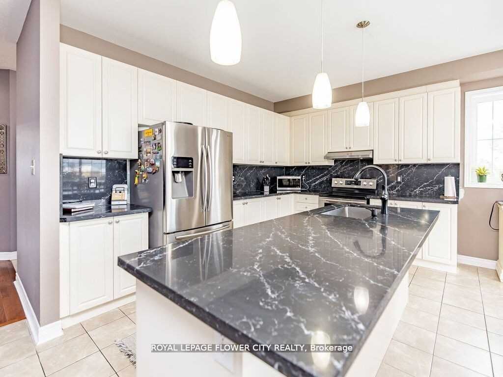 Photo 34 of 39 Bear Run Road, Brampton, Credit Valley — HOMEH