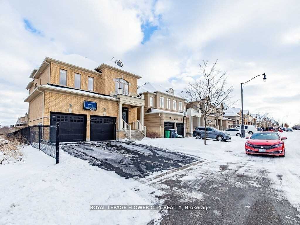 Photo 23 of 39 Bear Run Road, Brampton, Credit Valley — HOMEH