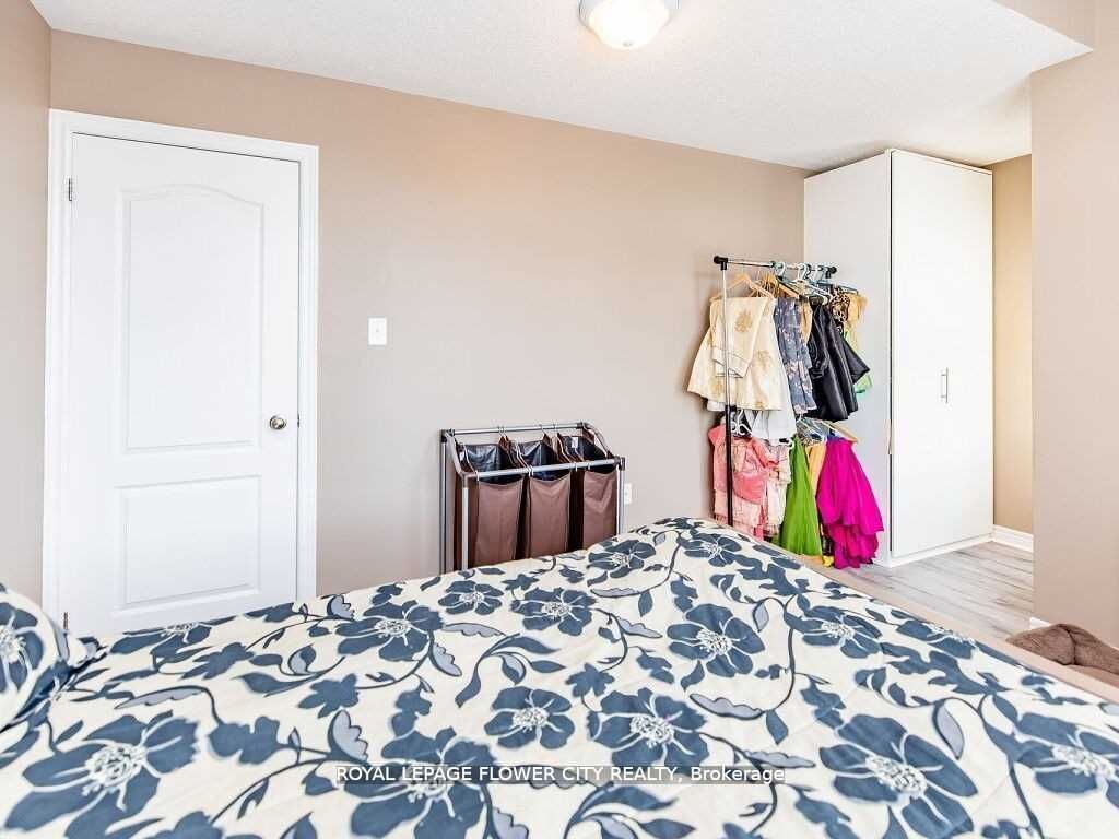 Photo 29 of 39 Bear Run Road, Brampton, Credit Valley — HOMEH