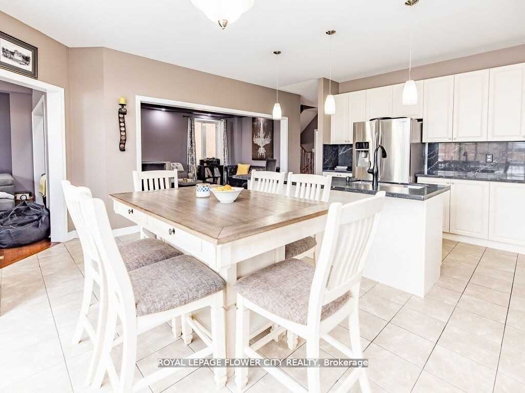 Photo 30 of 39 Bear Run Road, Brampton, Credit Valley — HOMEH