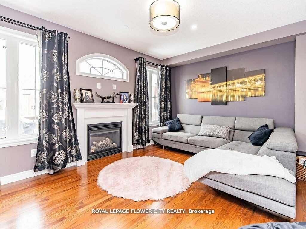 Photo 7 of 39 Bear Run Road, Brampton, Credit Valley — HOMEH
