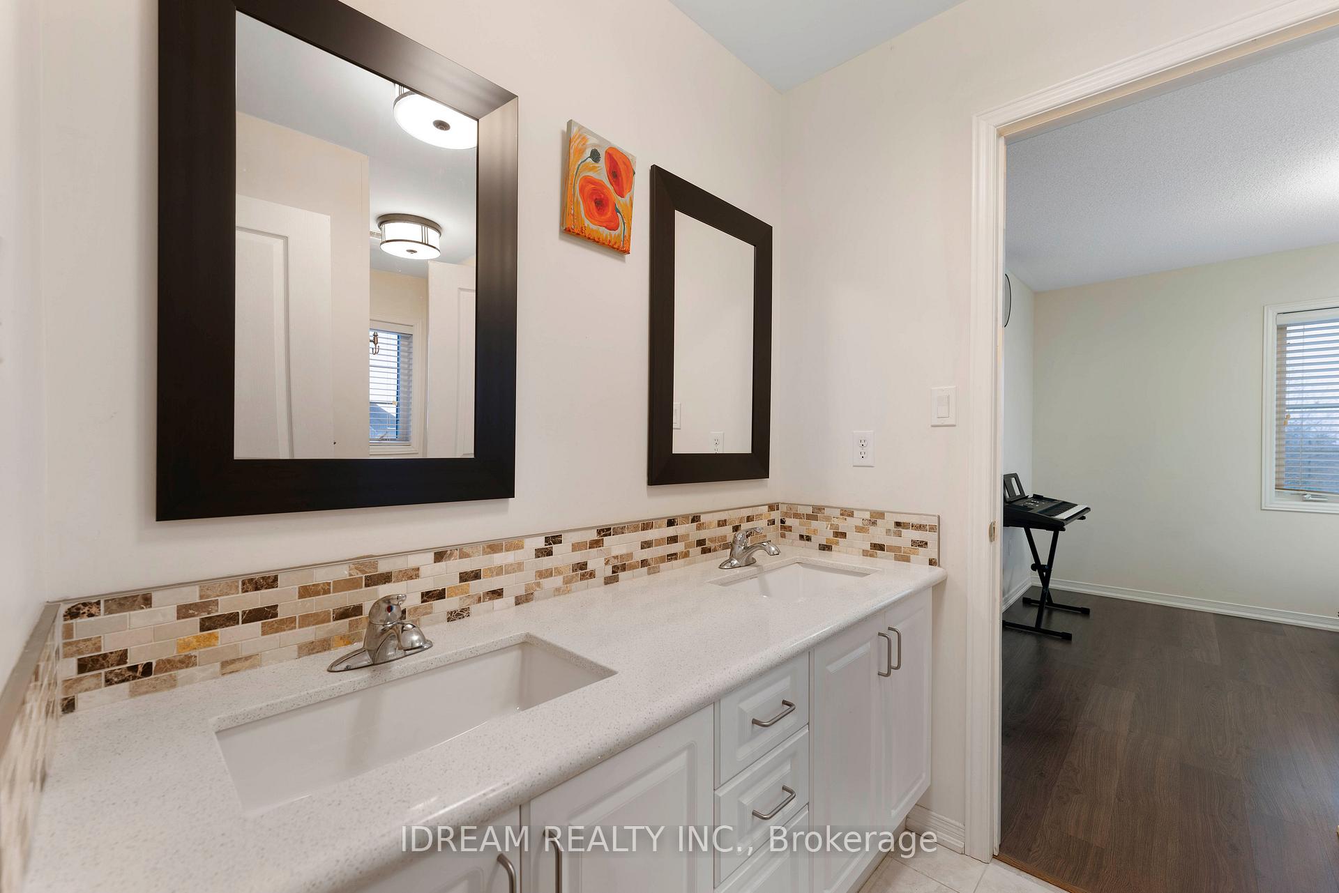 Photo 12 of 80 Fallmeadow Circle, Brampton, Credit Valley — HOMEH