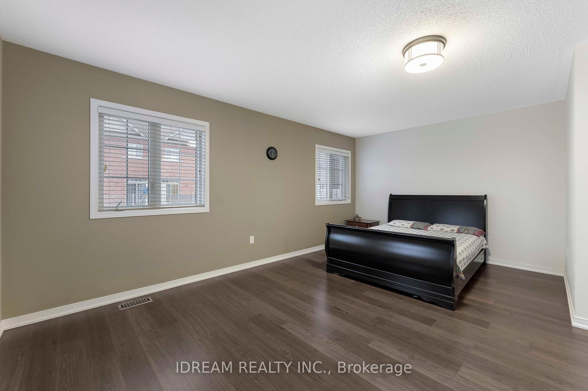 Photo 20 of 80 Fallmeadow Circle, Brampton, Credit Valley — HOMEH