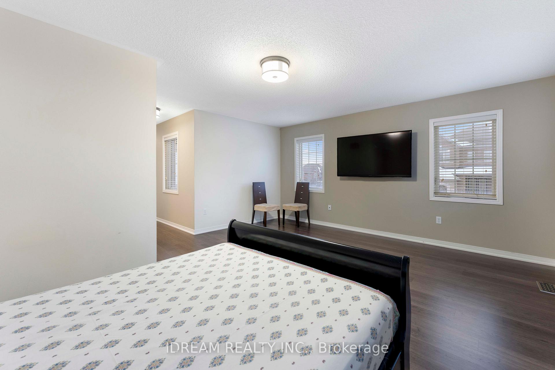 Photo 21 of 80 Fallmeadow Circle, Brampton, Credit Valley — HOMEH