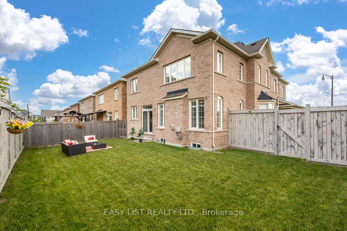 Photo 35 of 20 Proud Court, Brampton, Credit Valley — HOMEH