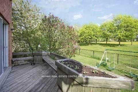 Photo 17 of 44 Lilly Crescent, Brampton, Brampton South — HOMEH