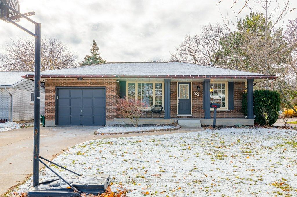 Photo 2 of 22 Royal Henley Boulevard, St. Catharines, Martindale Pond — HOMEH