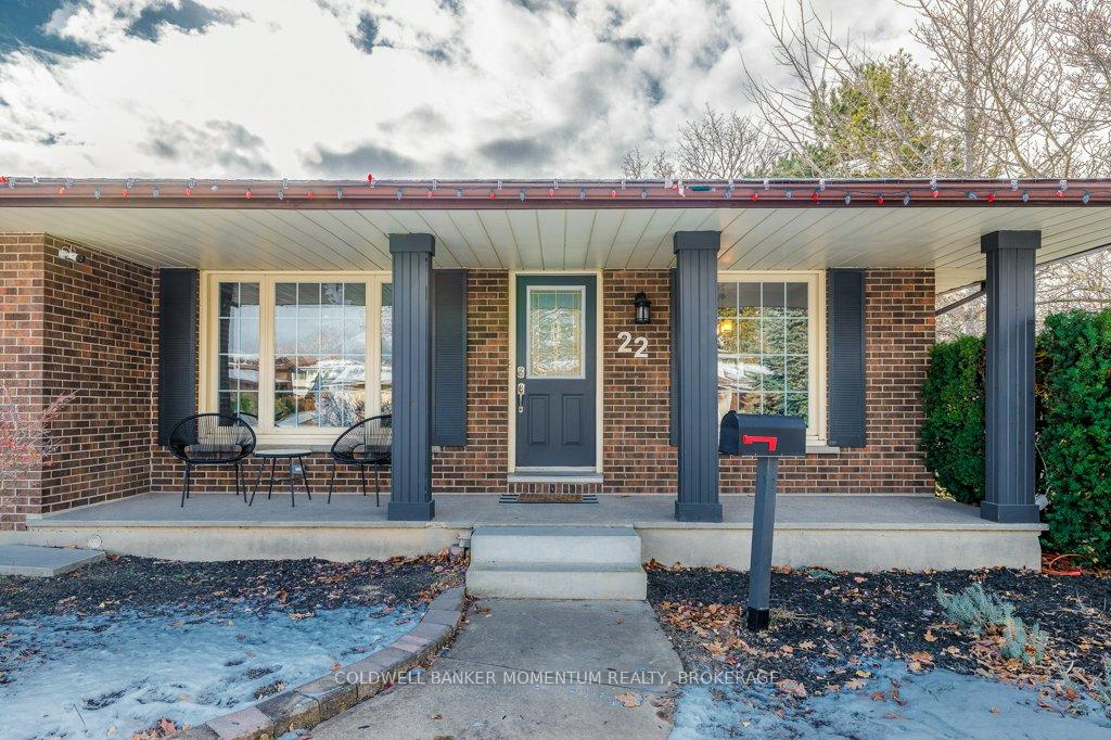 Photo 4 of 22 Royal Henley Boulevard, St. Catharines, Martindale Pond — HOMEH