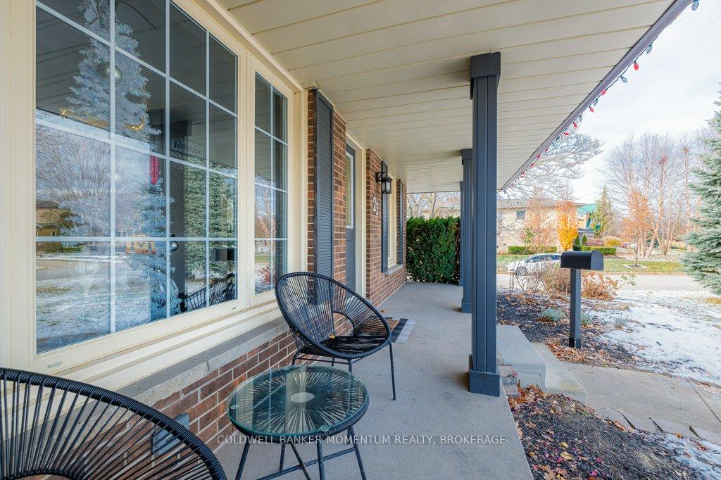 Photo 5 of 22 Royal Henley Boulevard, St. Catharines, Martindale Pond — HOMEH