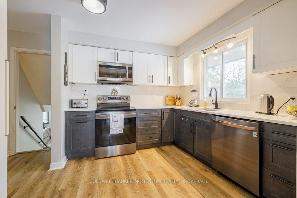 Photo 11 of 22 Royal Henley Boulevard, St. Catharines, Martindale Pond — HOMEH