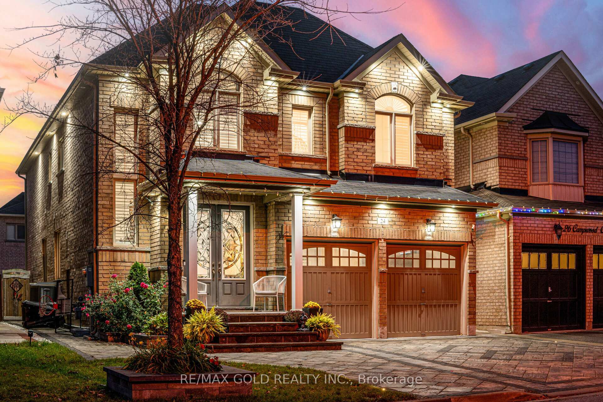 Front of 24 Campwood Crescent N