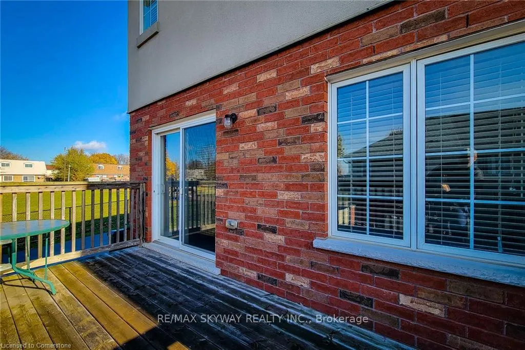 Photo 4 of Unit 49, 20 Mcconkey Crescent, Brantford — HOMEH