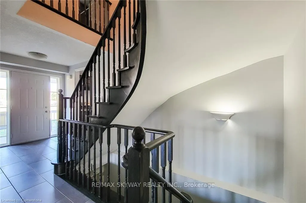 Photo 10 of Unit 49, 20 Mcconkey Crescent, Brantford — HOMEH