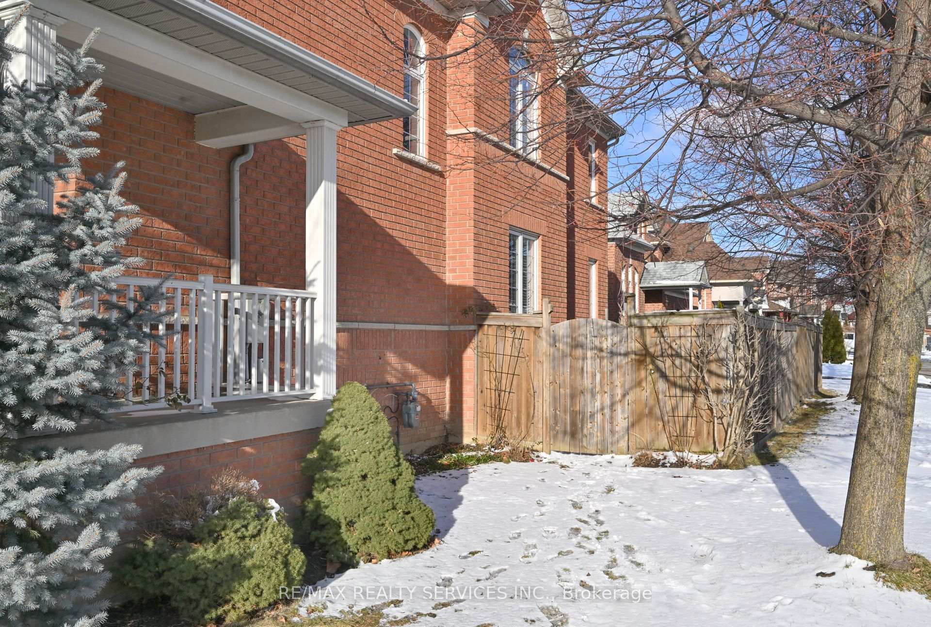 Photo 2 of Unit Basement, 99 Burnt Elm Drive, Brampton, Northwest Sandalwood Parkway — HOMEH