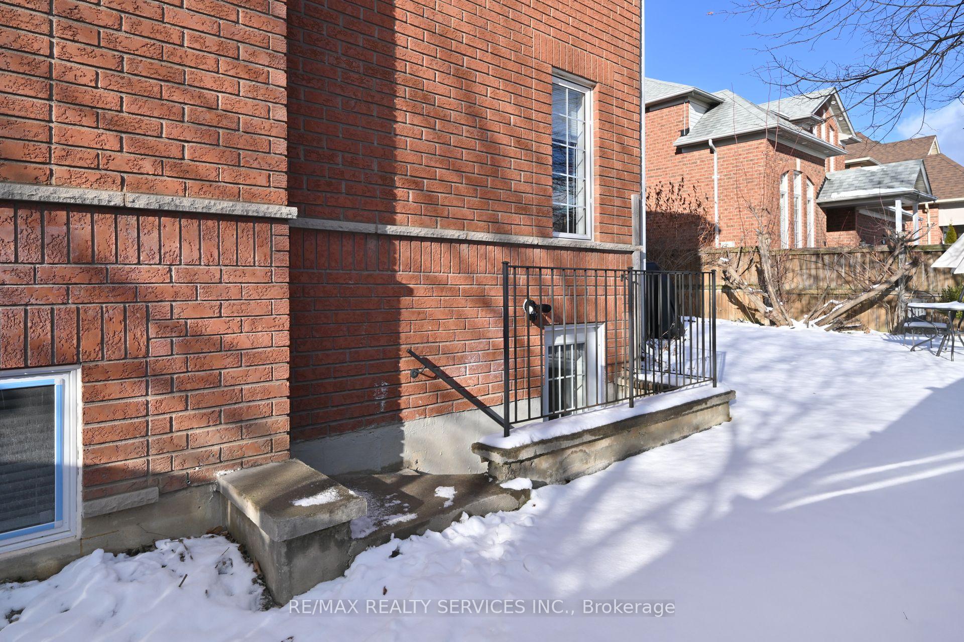 Photo 22 of Unit Basement, 99 Burnt Elm Drive, Brampton, Northwest Sandalwood Parkway — HOMEH