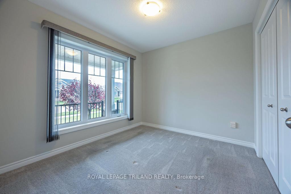 Photo 6 of 16 Ashberry Place, St. Thomas — HOMEH