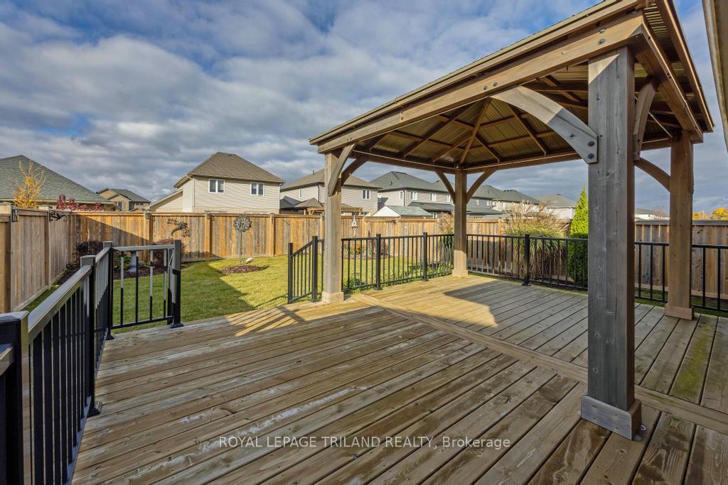 Photo 28 of 16 Ashberry Place, St. Thomas — HOMEH