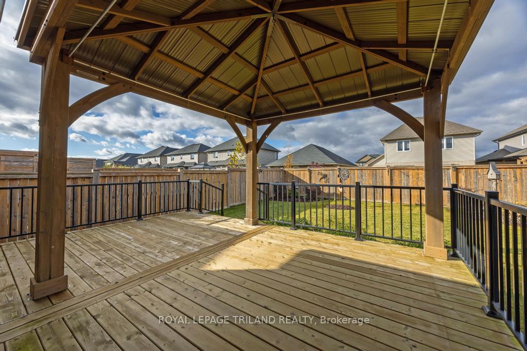 Photo 36 of 16 Ashberry Place, St. Thomas — HOMEH