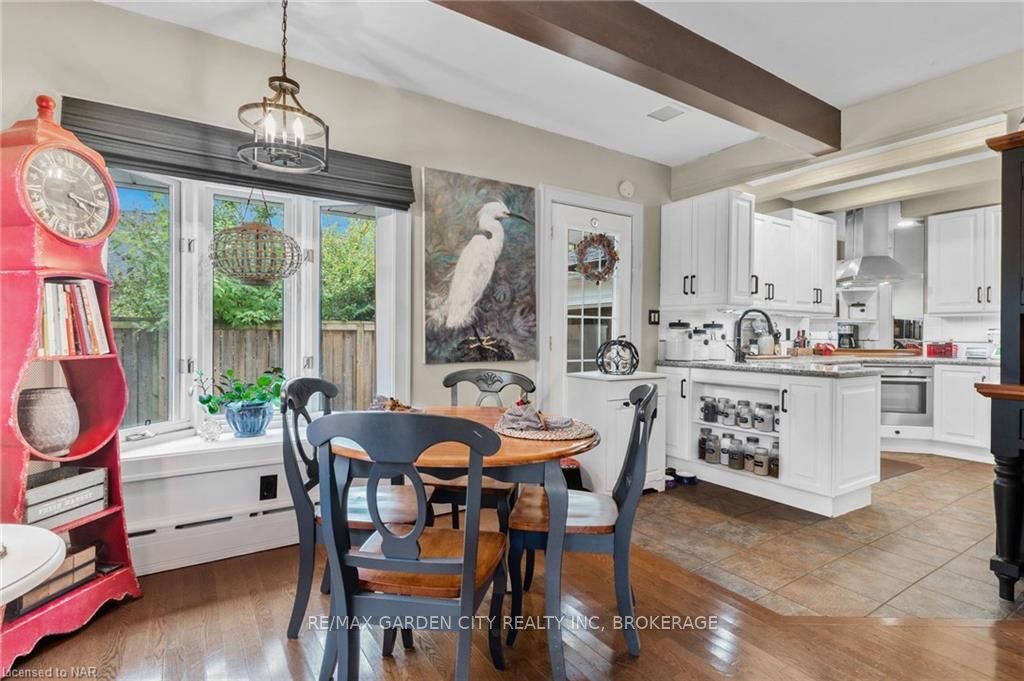 Photo 14 of 8 Ridgewood Road, St. Catharines, Old Glenridge — HOMEH