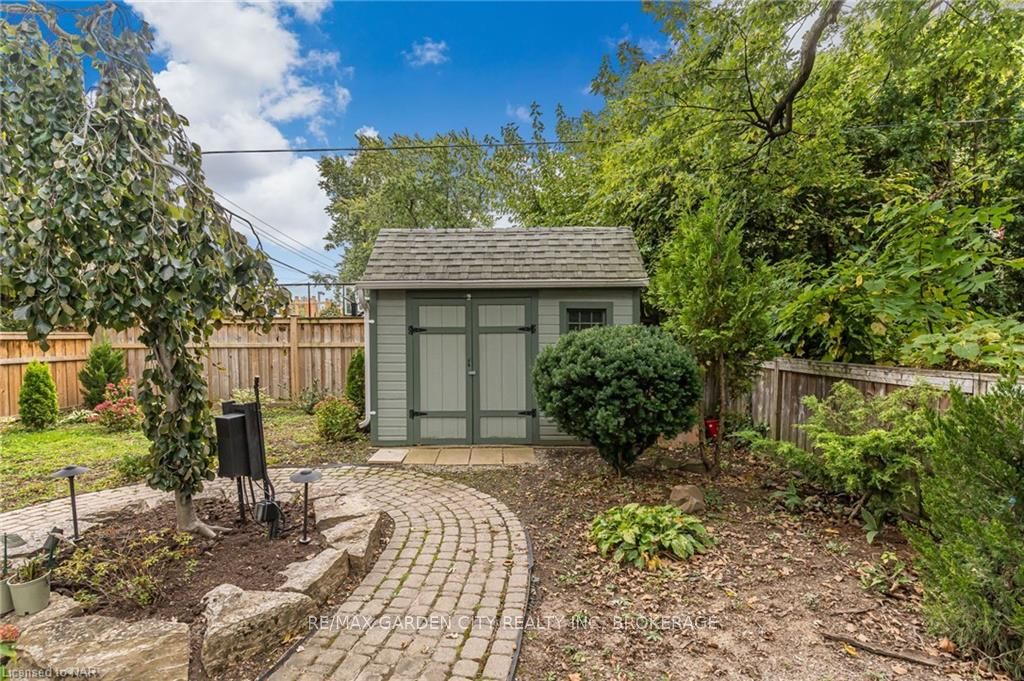 Photo 34 of 8 Ridgewood Road, St. Catharines, Old Glenridge — HOMEH