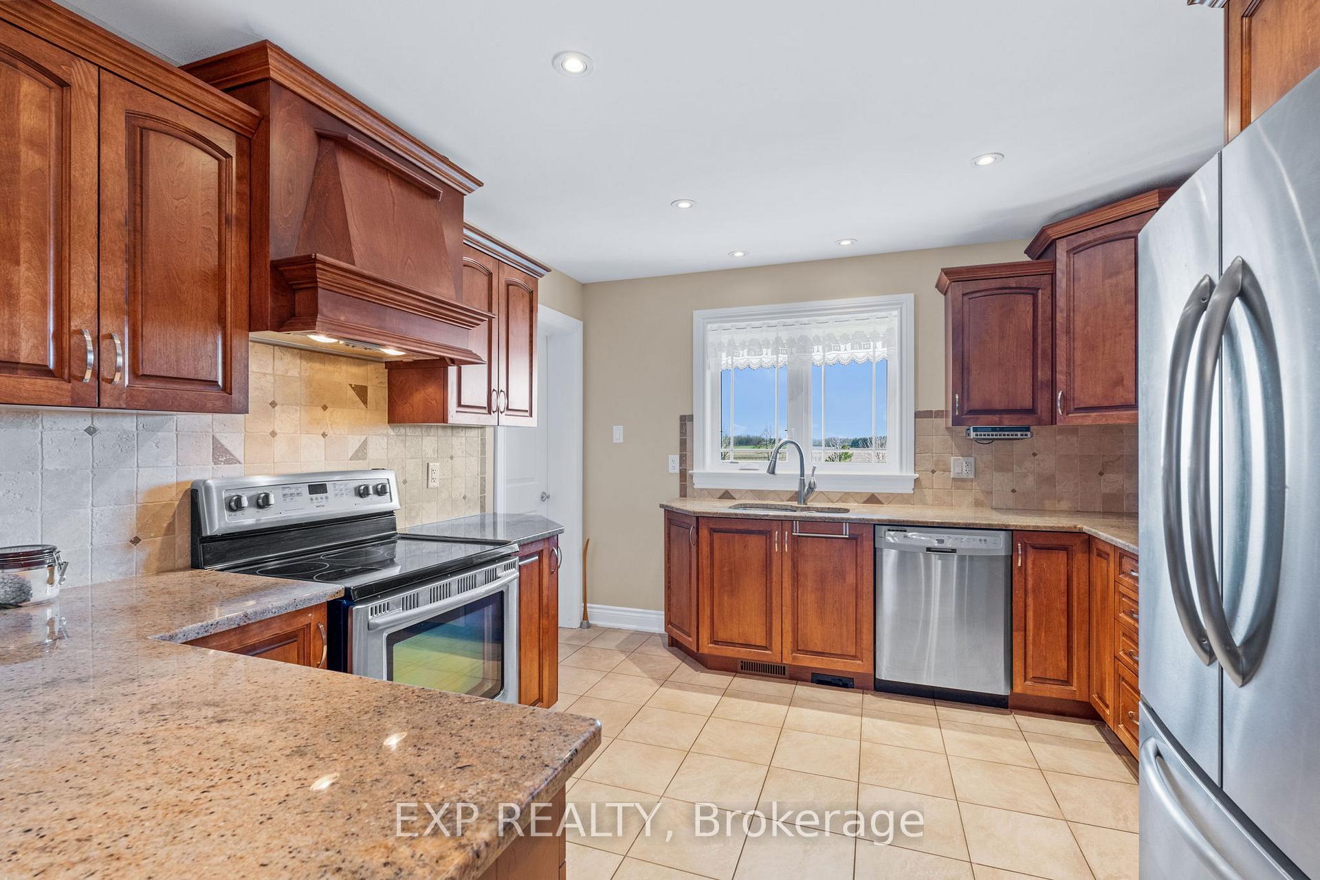 Photo 23 of 5940 Brophy Drive, Ottawa, South of Fallowfield Road — HOMEH