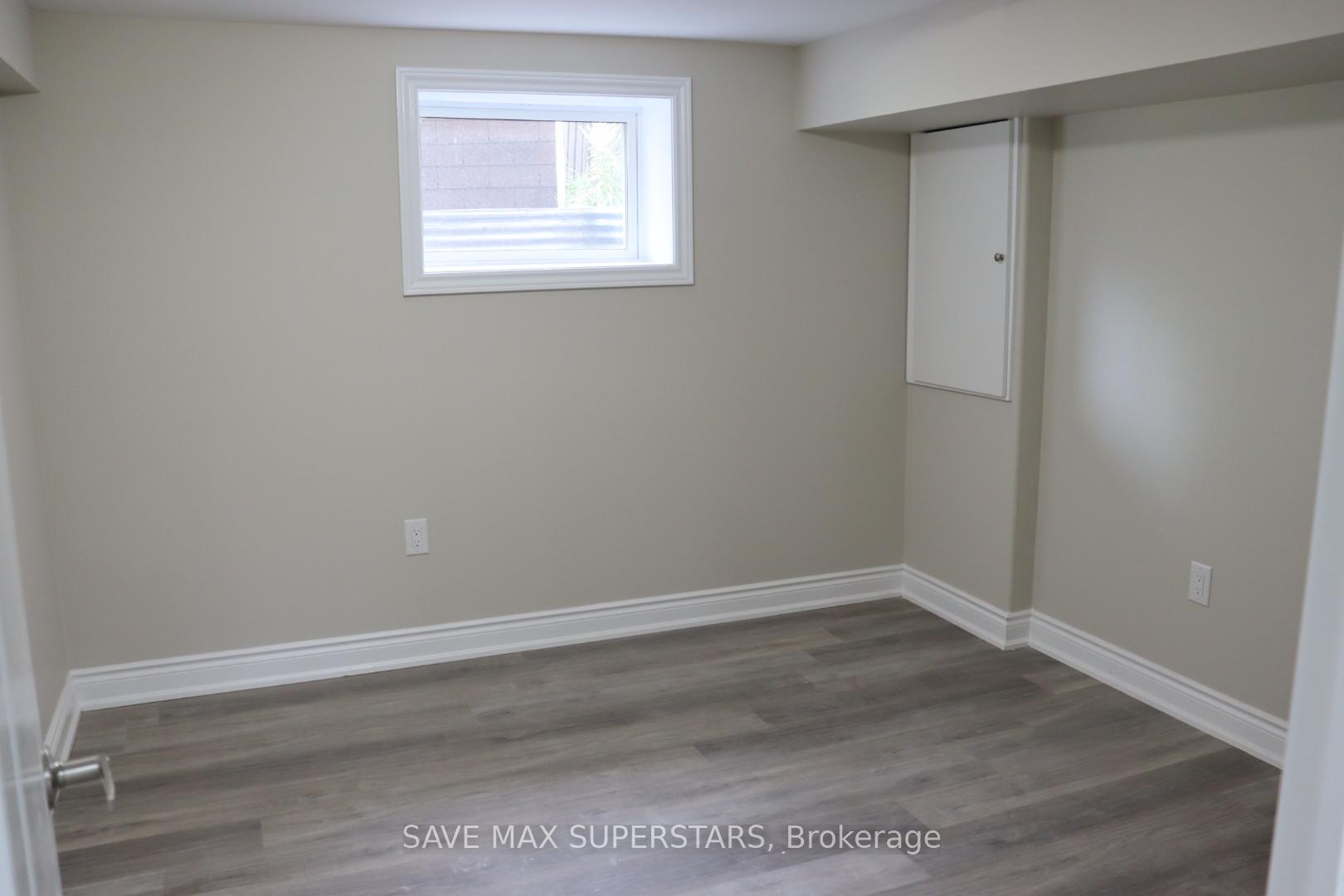 Photo 7 of Unit Unit 2, 56 Sanford Crescent, Brampton, Northwood Park — HOMEH