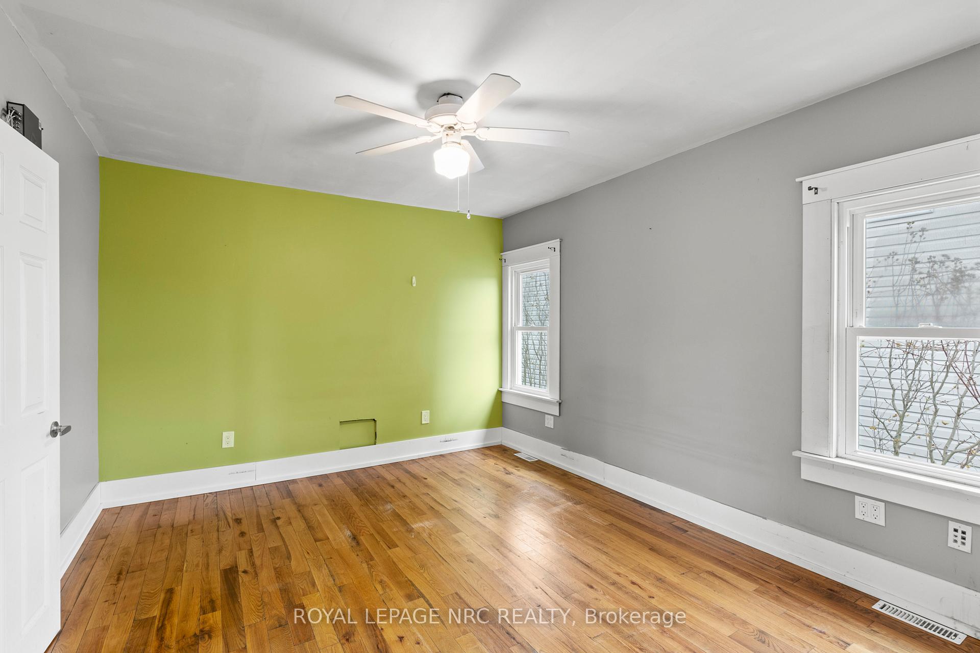 Photo 15 of 35 Carlton Street, St. Catharines, Haig — HOMEH
