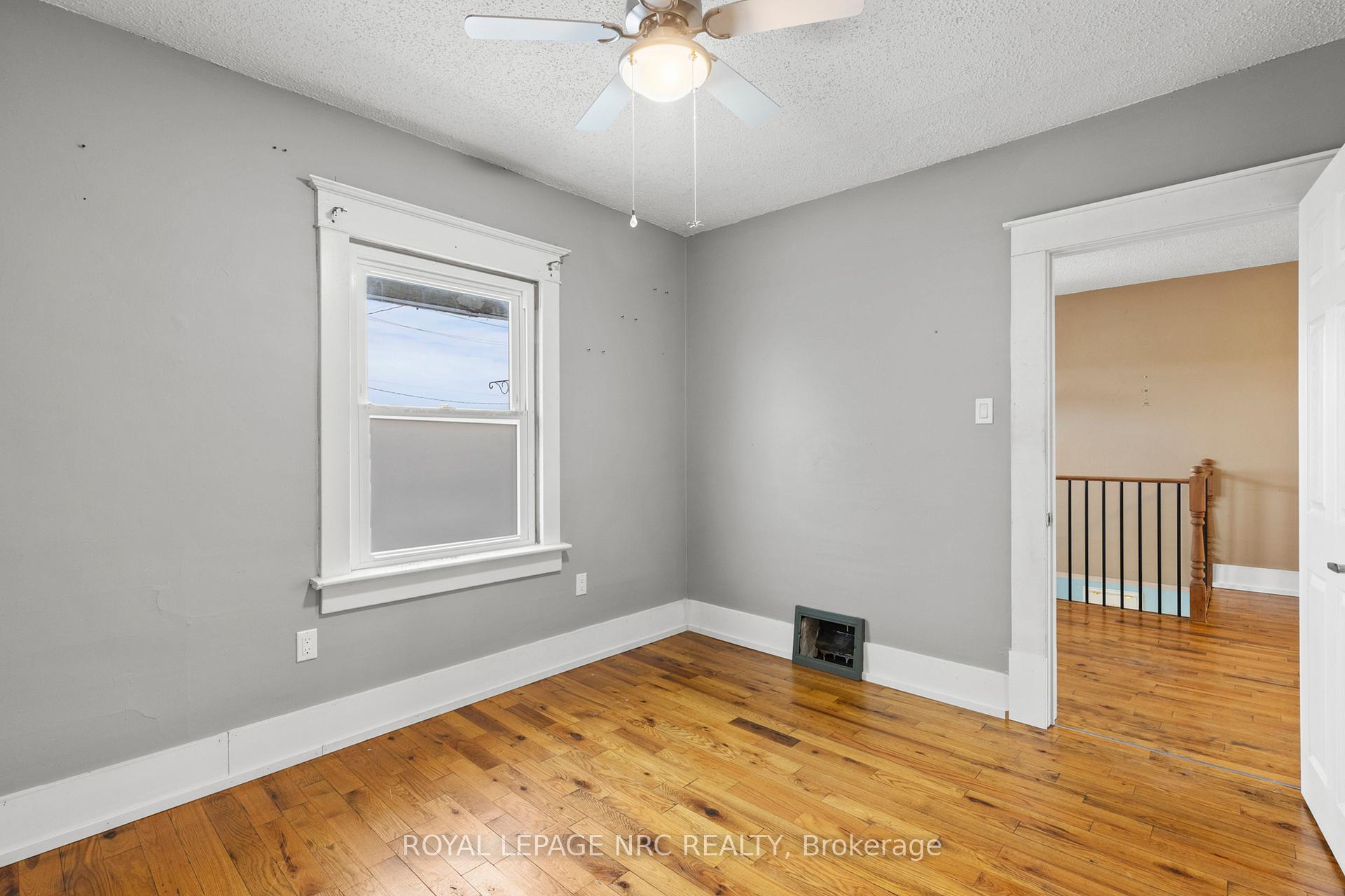 Photo 19 of 35 Carlton Street, St. Catharines, Haig — HOMEH