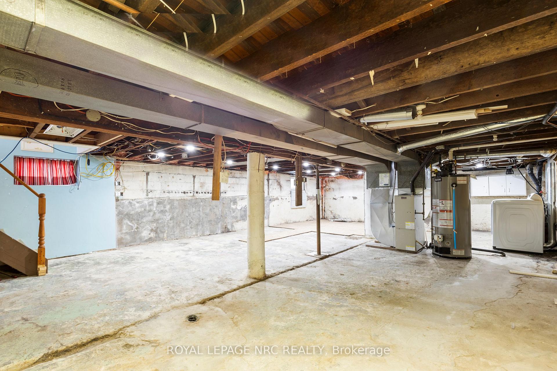 Photo 20 of 35 Carlton Street, St. Catharines, Haig — HOMEH