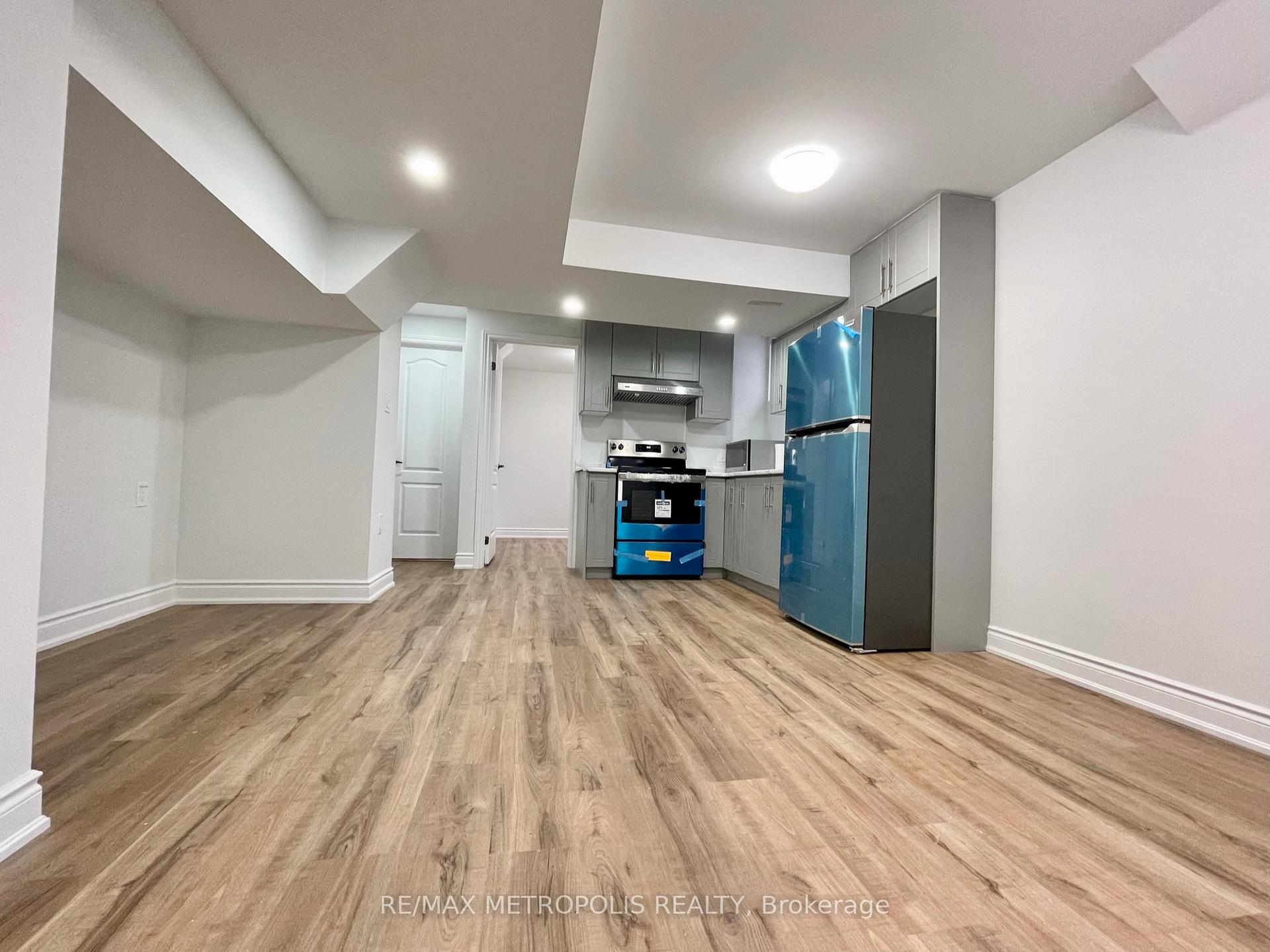 Photo 7 of Unit Bsmt, 45 Hawkridge Trail, Brampton, Bram East — HOMEH